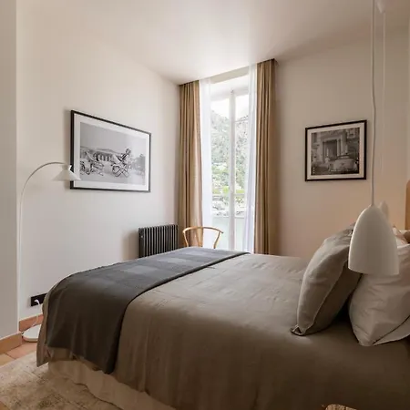 Du Coin, Apartment *